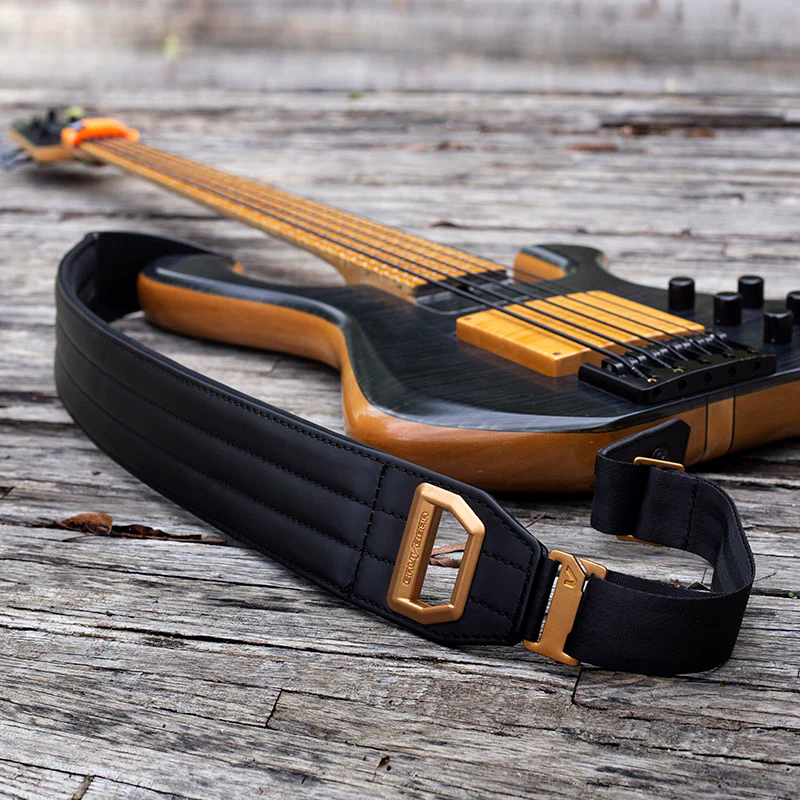 Gruv Gear FABRK Gitar Askısı Dekade Edition Gruv Gear FABRK Gitar Askısı Dekade Edition