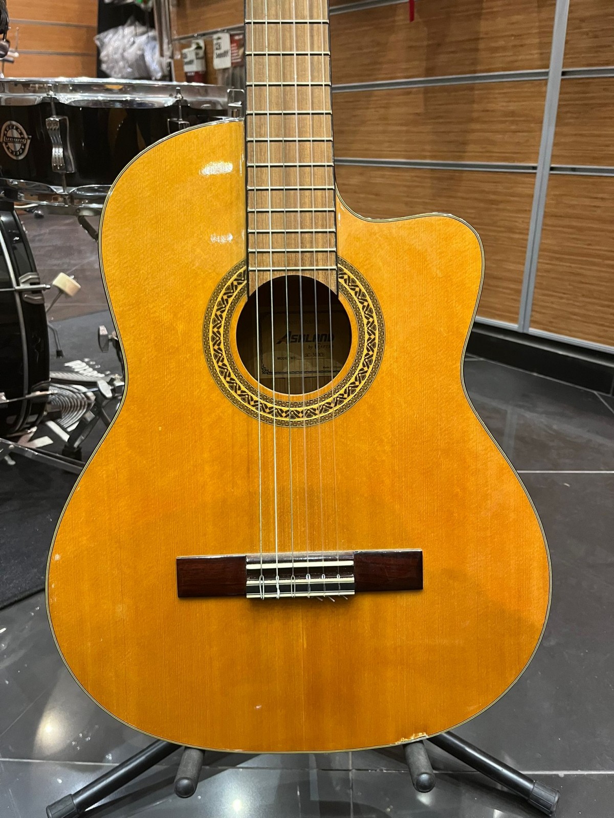 Outlet - Ashland by Crafter SC-500CE Elektro-Klasik Gitar Outlet - Ashland by Crafter SC-500CE Elektro-Klasik Gitar