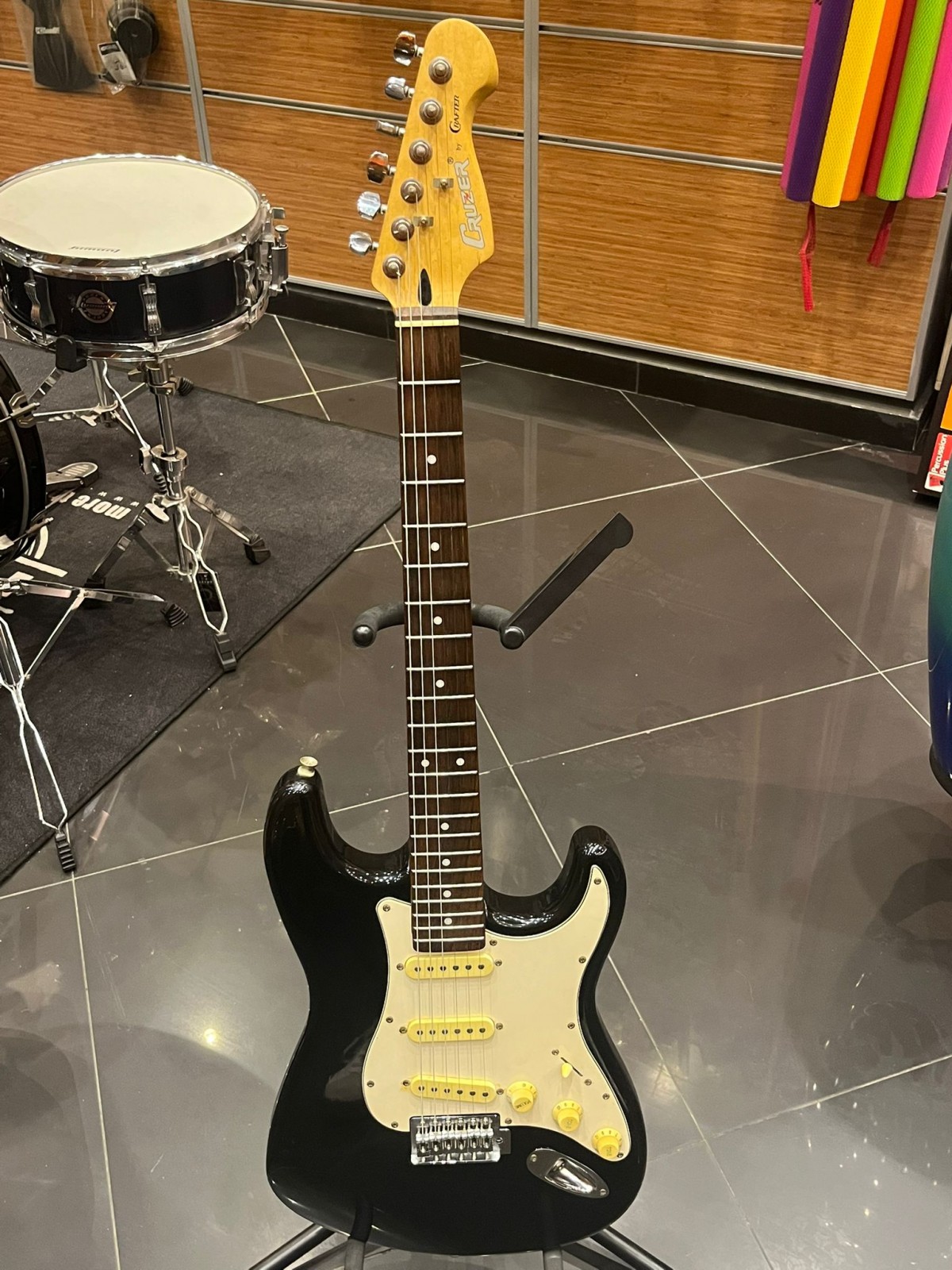 Outlet - Cruzer by Crafter ST-120LG-BK Elektro Gitar