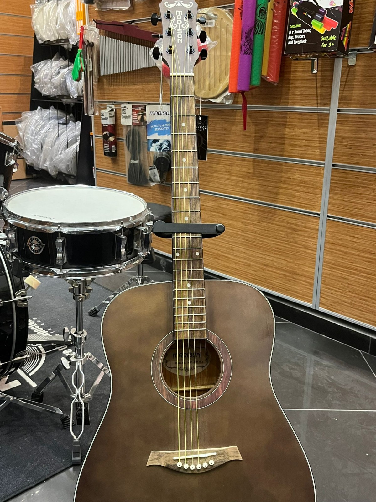 Outlet - Madison MAG-41M-TBK Akustik Gitar