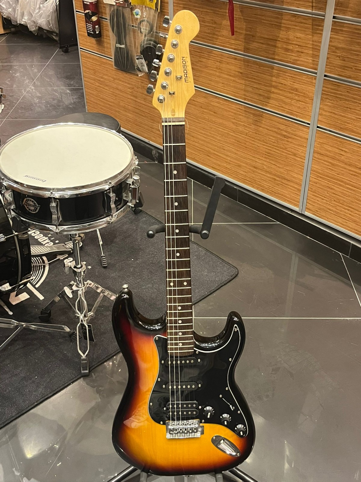 Outlet - Madison MEG-2TS Elektro Gitar Outlet - Madison MEG-2TS Elektro Gitar