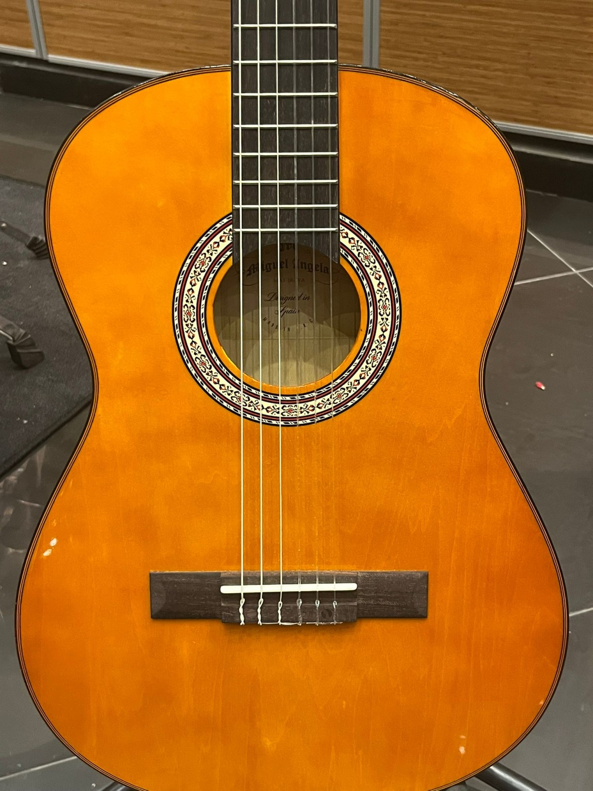 Outlet- Miguel Angela Naturel 3/4 Klasik Gitar