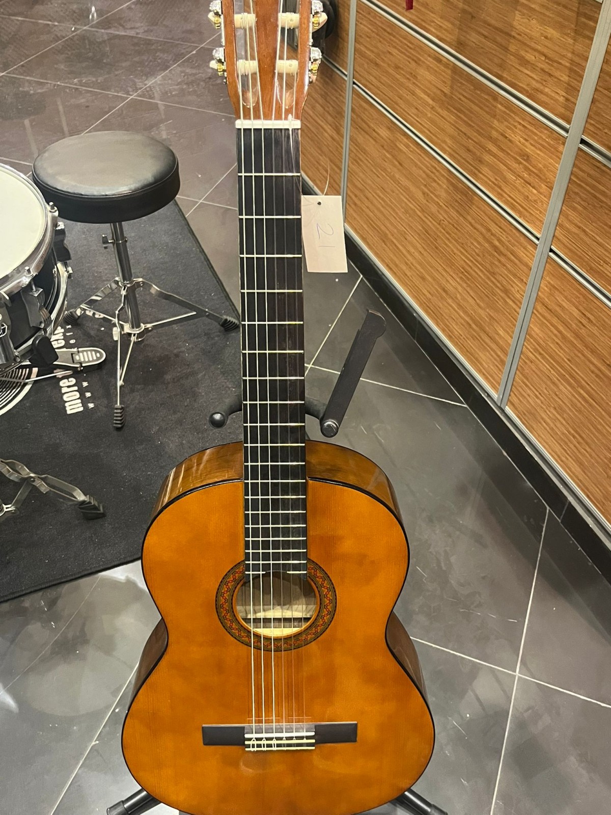 Outlet - Yamaha C40 Klasik Gitar Outlet - Yamaha C40 Klasik Gitar