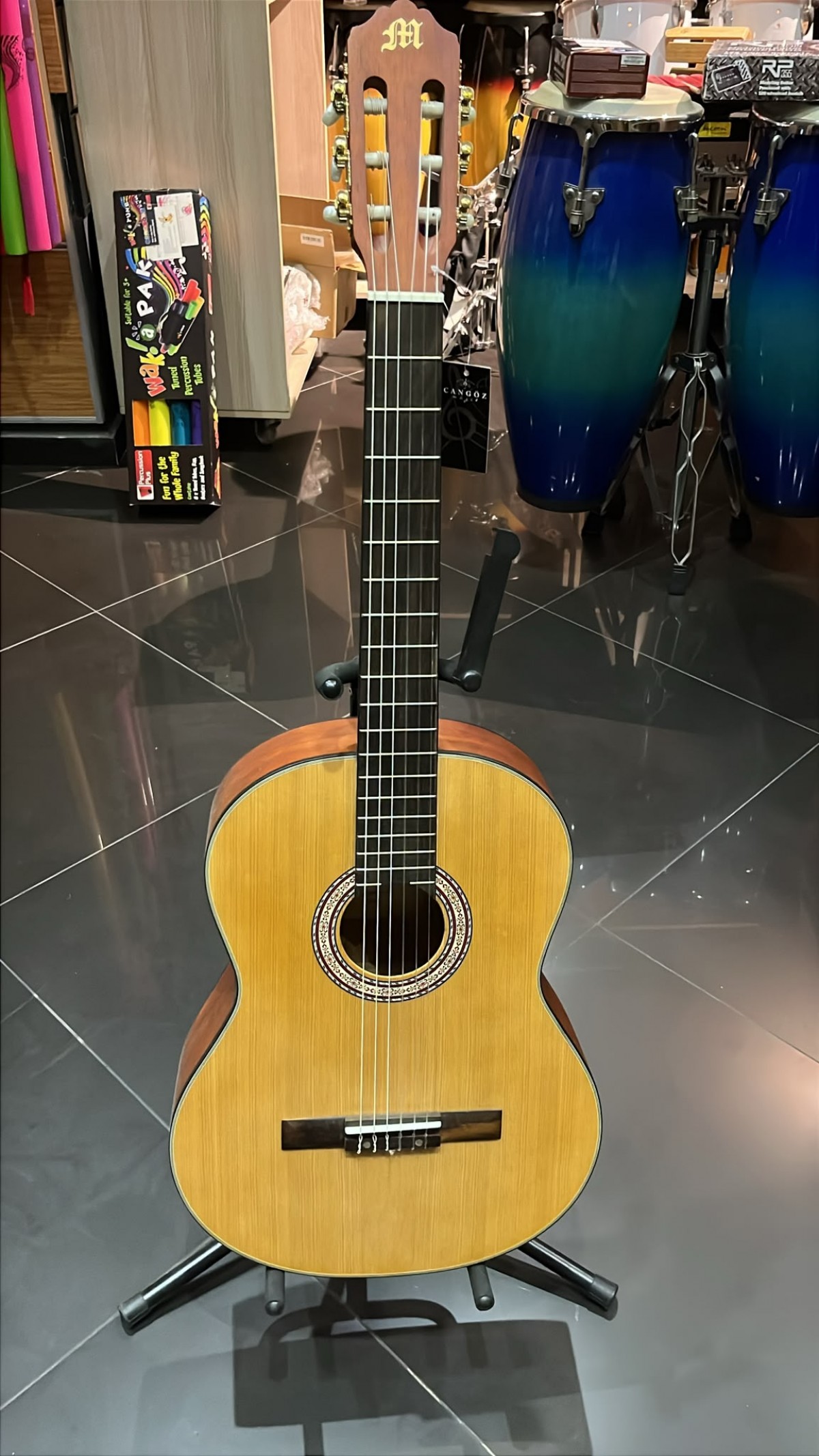 Outlet - Miguel Angela MA4M-N Mat Cilalı Klasik Gitar Outlet - Miguel Angela MA4M-N Mat Cilalı Klasik Gitar