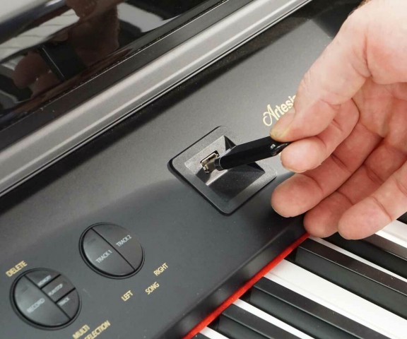 Artesia AG-30 Mikro Kuyruklu Siyah Dijital Piyano