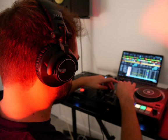 Hercules HDP DJ60 Dj Kulaklığı