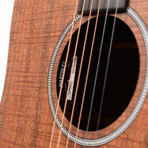Martin D-X1E Koa Solak Elektro Akustik Gitar