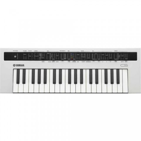 Yamaha Reface CS Synthesizer